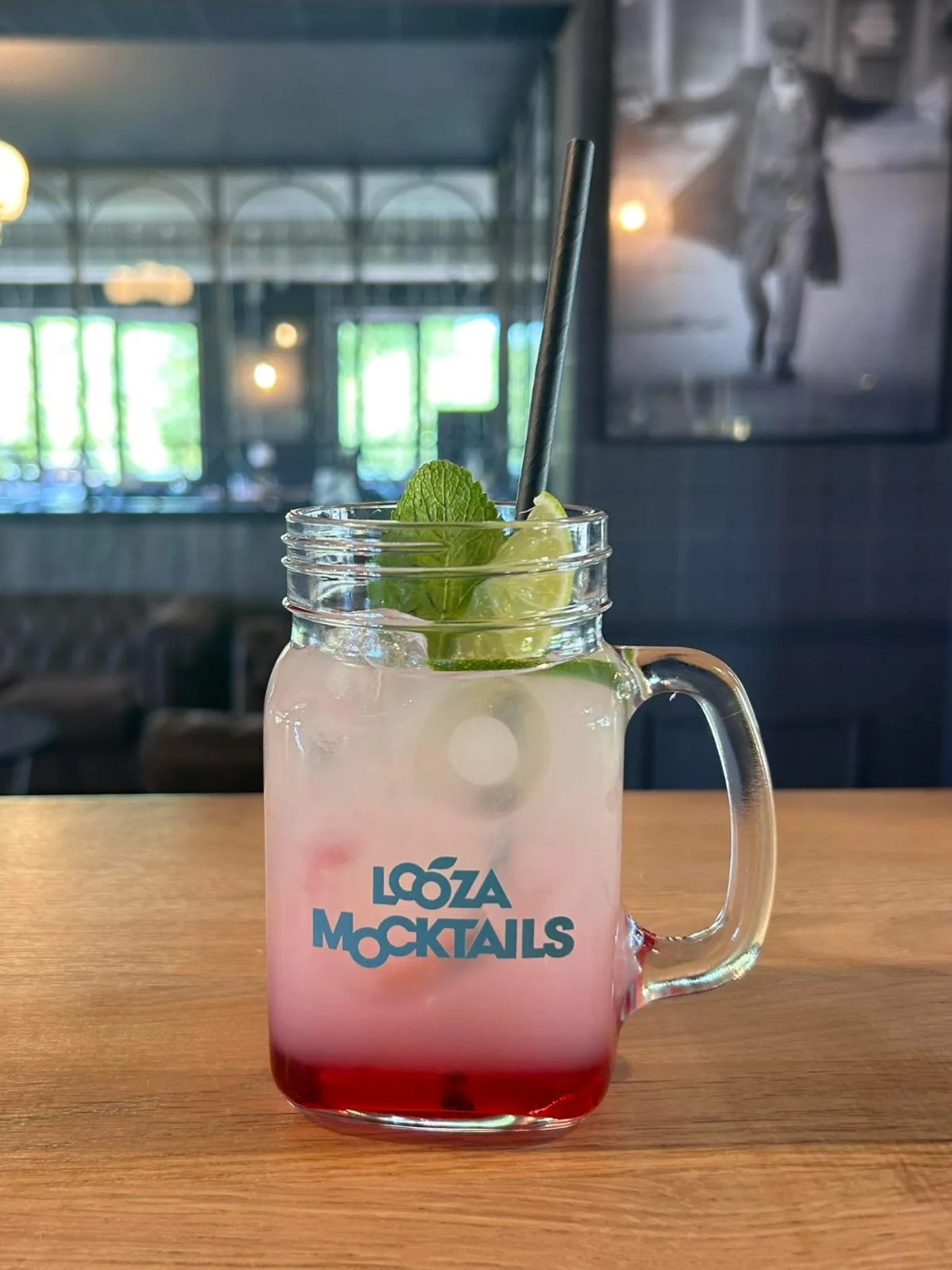 Mocktail sans alcool bien frais — Charlie's Bar-Restaurant, Gedinne
