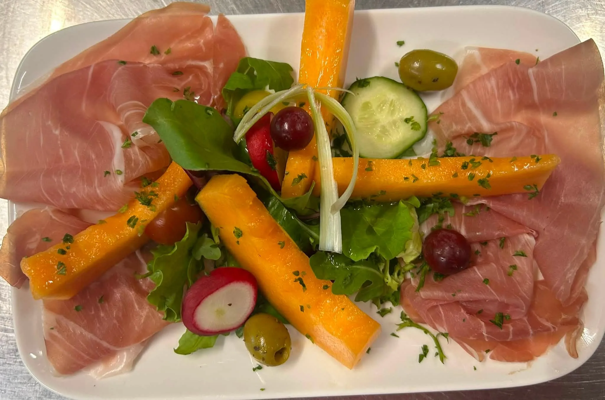 Plat de L'Eperon Restaurant